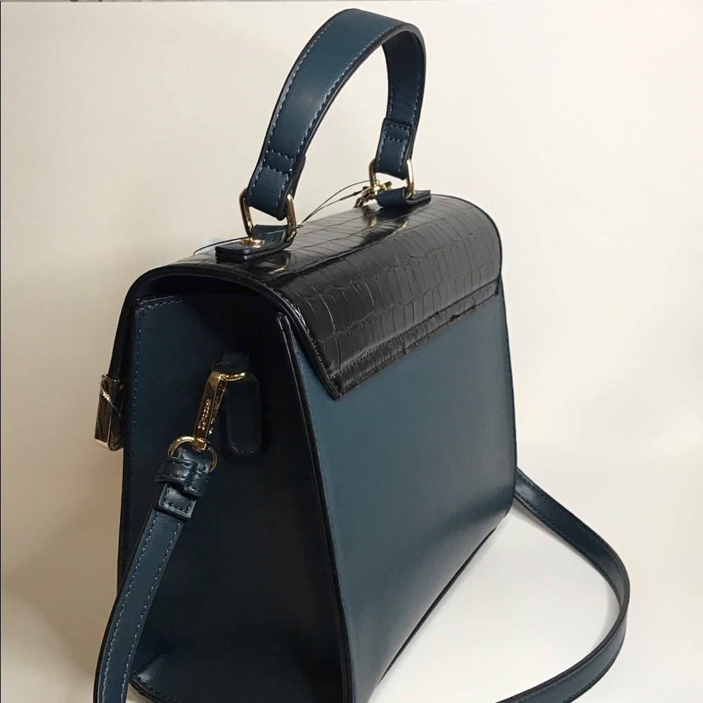 Chic teal purse - Picture 5 of 5